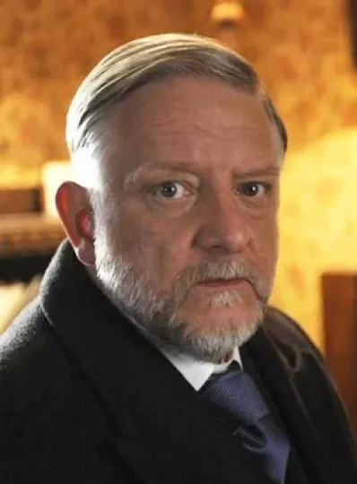 Simon Russell Beale